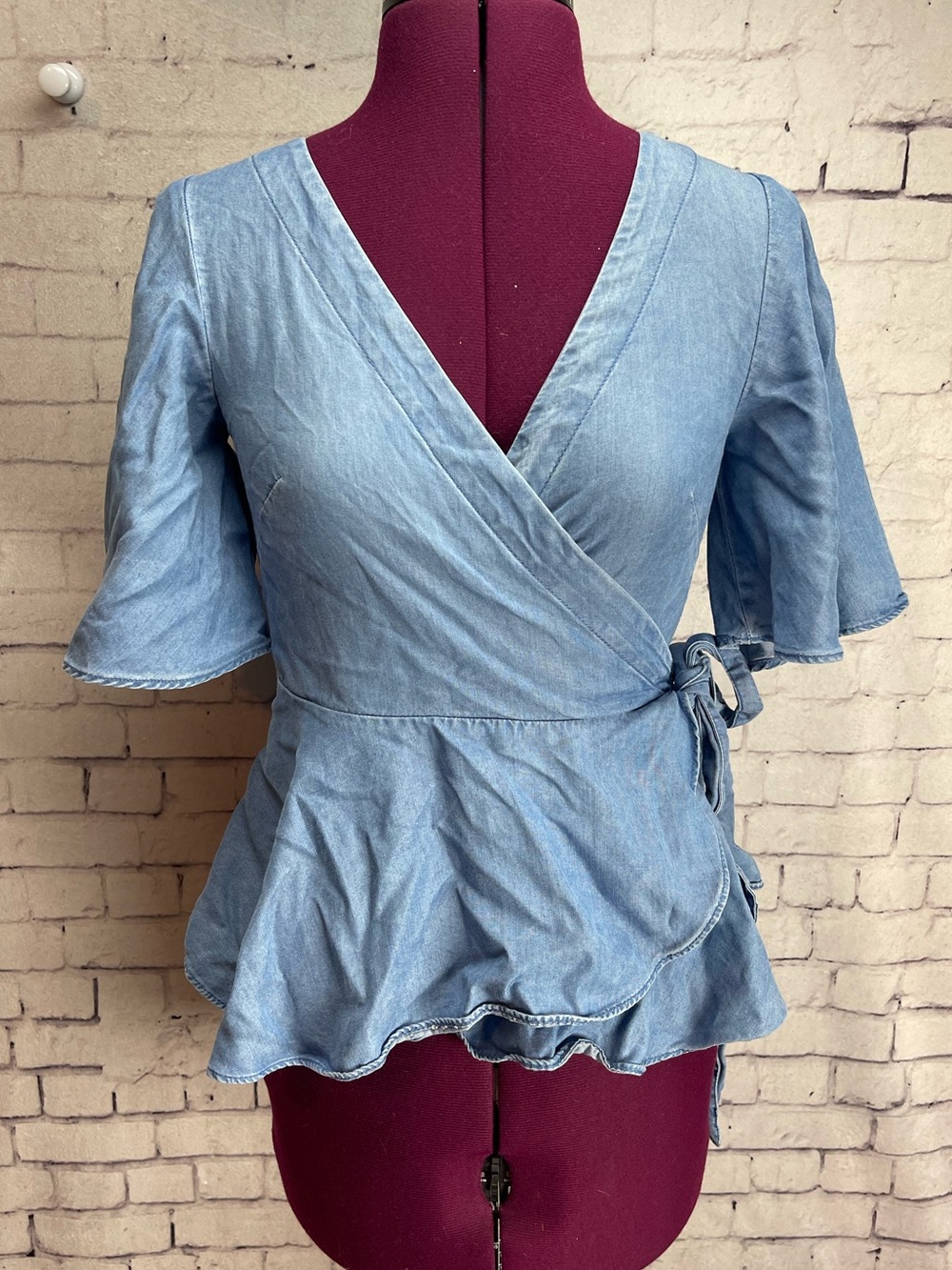 Loft size XXS Petite chambray peplum blouse wrap style